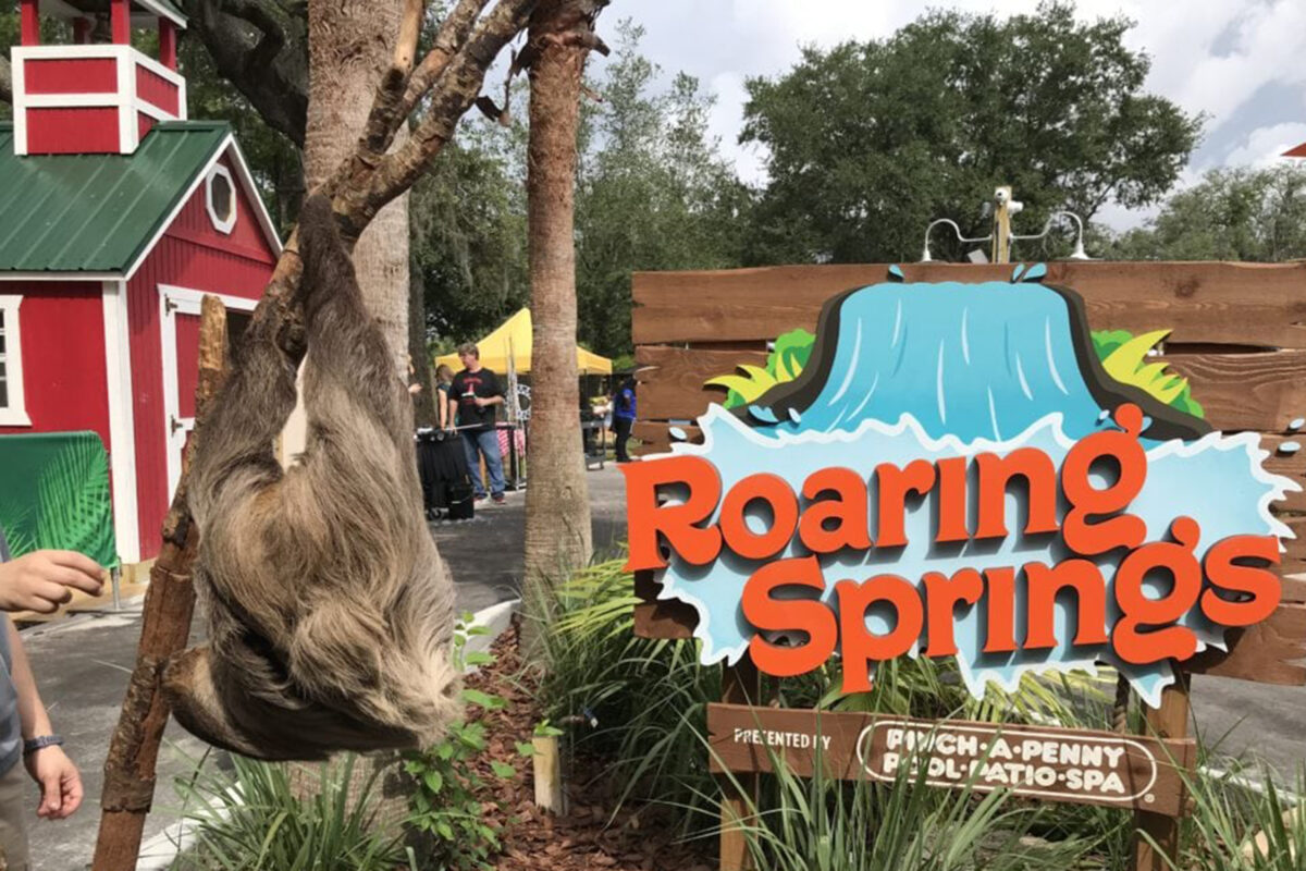 Roaring Springs Entry Sign